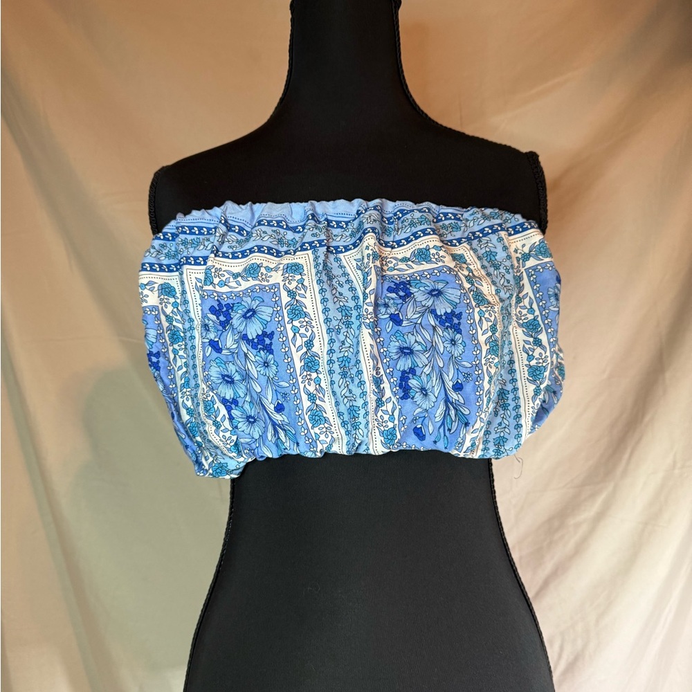 Dress Day Floral Tube Top – Blue‎ & White 🤍💙